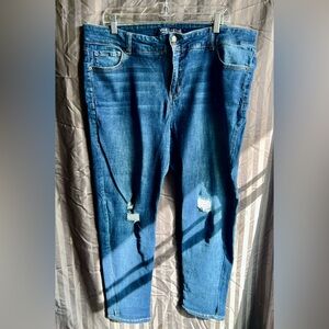 Vanilla Star Distressed Skinny Jeans Size 18W